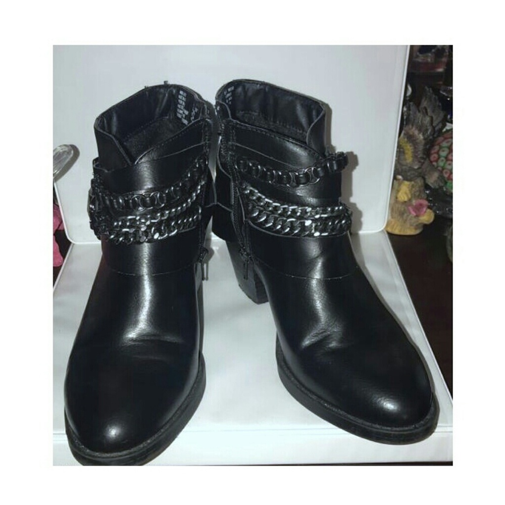 Authentic American Heritage black shoes